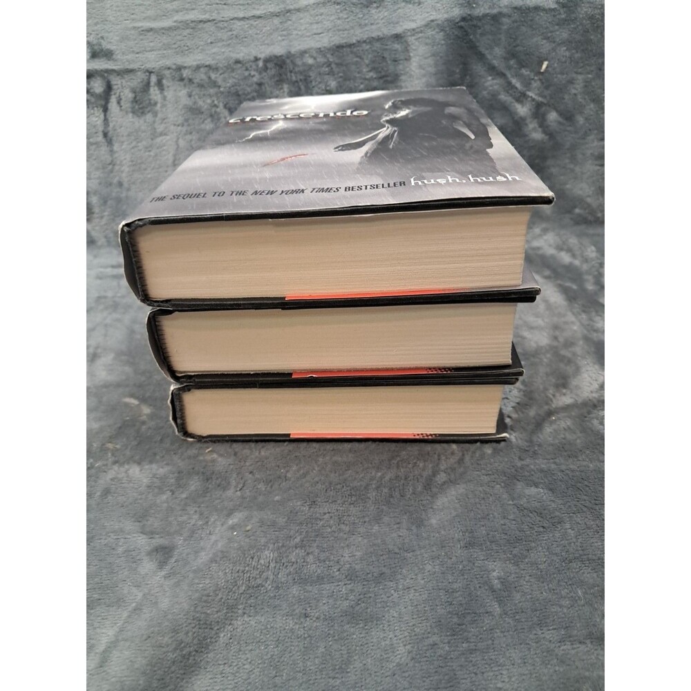 Hush, Hush Trilogy Lot – Hush, Hush / Crescendo / Silence – Becca Fitzpatrick HC - Picture 6 of 11